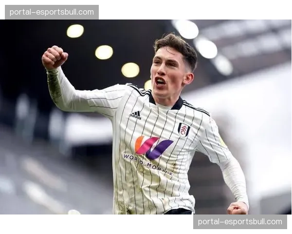 威尔逊内切射门显个人技术 富勒姆边锋逆足能力成进攻变数